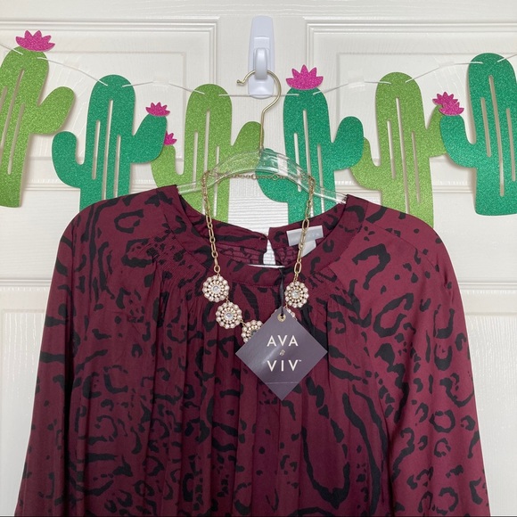 NWT Ava & Viv Maroon Leopard Mock Neck Blouse - Picture 3 of 10
